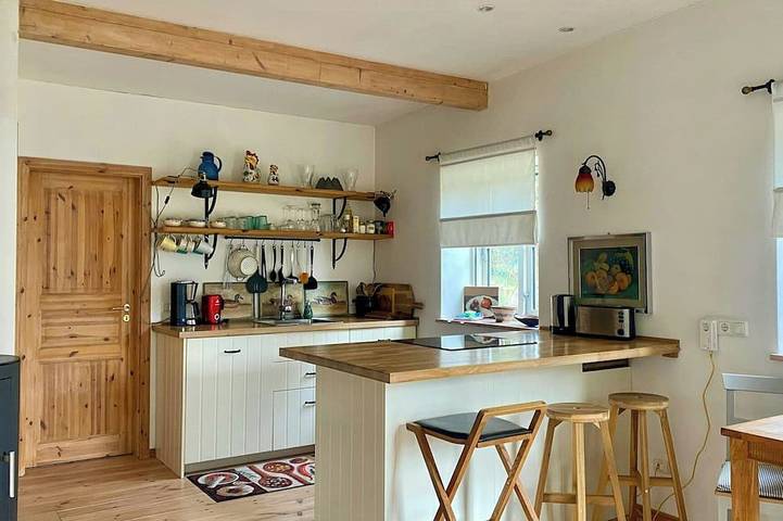 Ferienhaus für 2 Personen, mit Balkon und Garten in Jabel