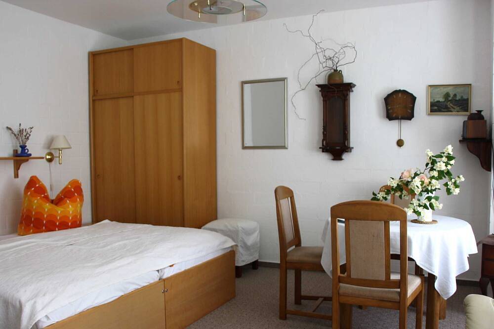 Ganze Wohnung, Fewo 2 - Haus Seeburg Lietzow in Lietzow, Bergen auf Rügen und Umgebung