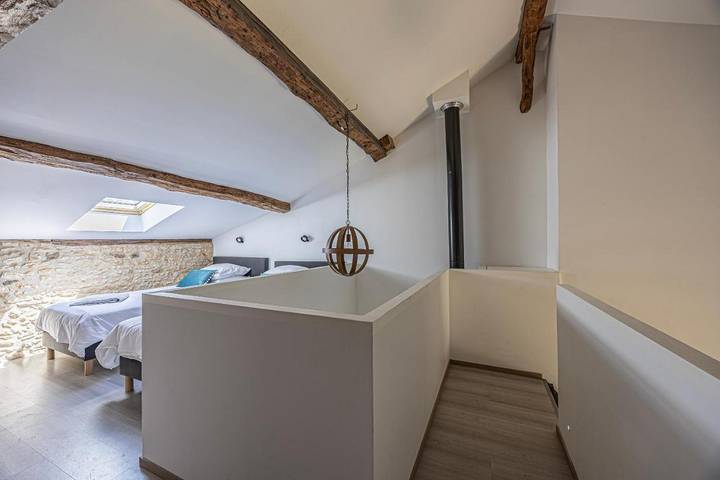 Location de vacances pour 9 personnes, avec piscine et terrasse à Biron - 4