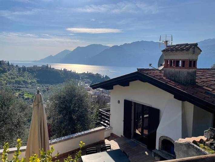 Villa für 6 Personen, mit Balkon und Terrasse sowie Garten und Seeblick in Malcesine