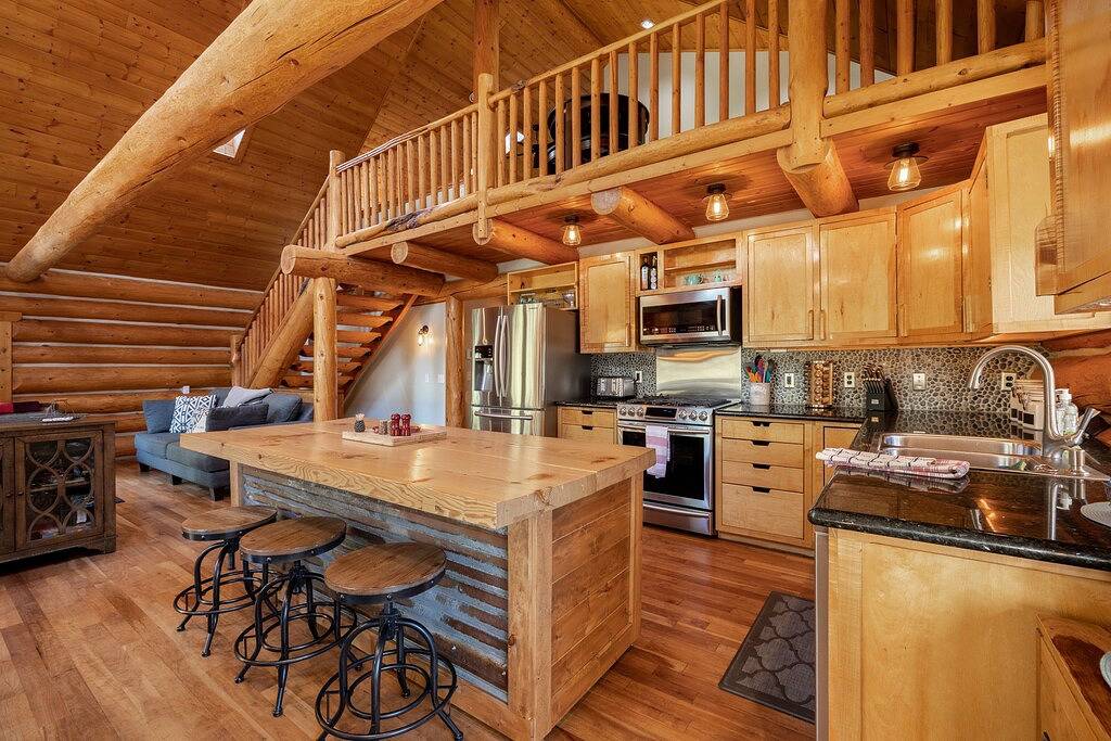Dancing Bear Cabin am Ufer des Wenatchee River für 10-14 Personen in Chelan County