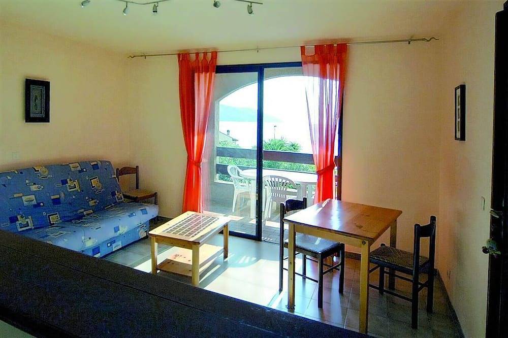 Appartement entier, Appartement avec terrasse, jolie vue mer et golfe, restaurant, proche village in Tiuccia, Casaglione