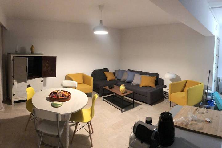 Ferienwohnung für 6 Personen, mit Balkon und Pool, mit Haustier in Toulon