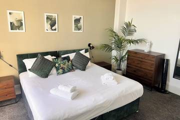 Apartment for 6 People in Southend-on-Sea, East of England, Photo 2