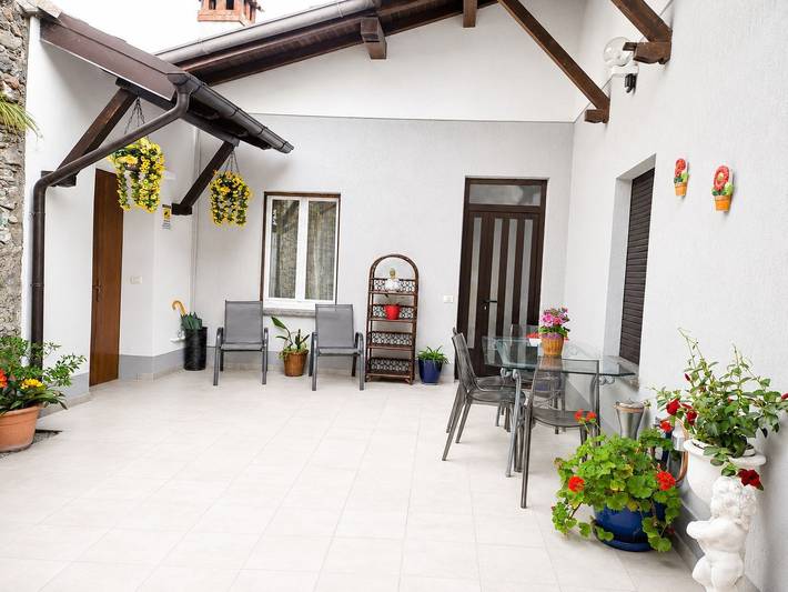 Location de vacances pour 5 personnes, avec piscine et jardin, animaux acceptés à Domaso - 3