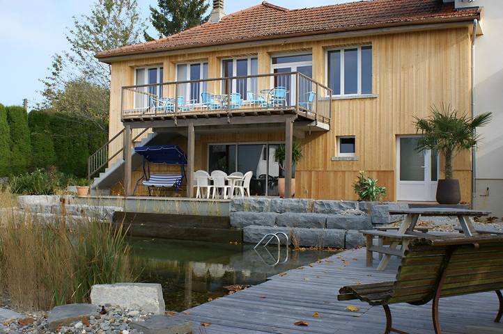 Chambre d’hôte pour 5 personnes, avec piscine et sauna ainsi que jacuzzi et jardin