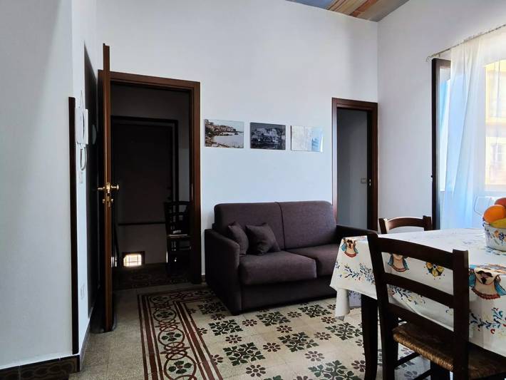 Gîte pour 4 personnes, avec balcon à Porticello