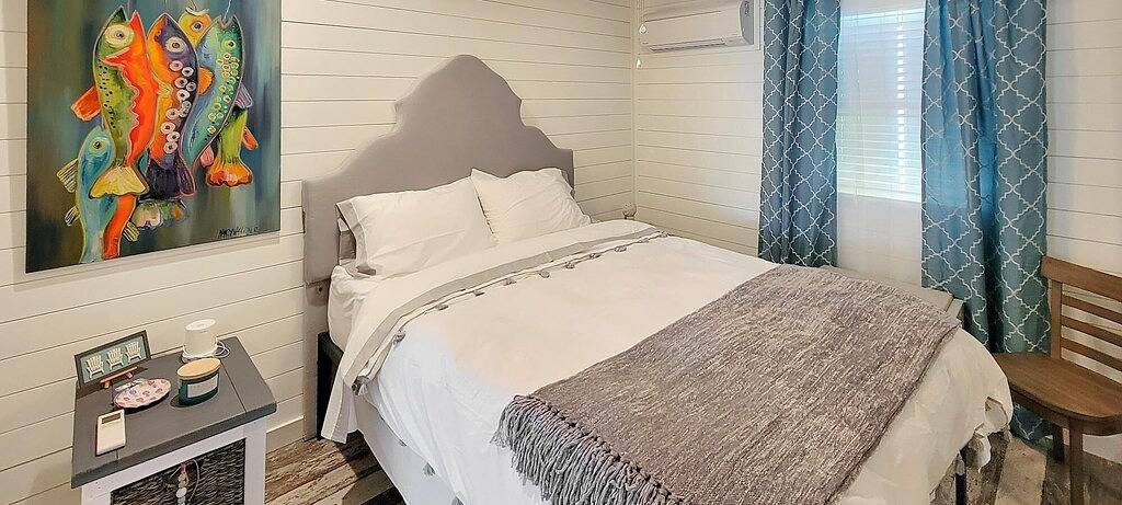 Bay-Cay Getaway, Beaching, Casinos, Swim, Grill, Chill, Memories! in Mississippi Gulf Coast