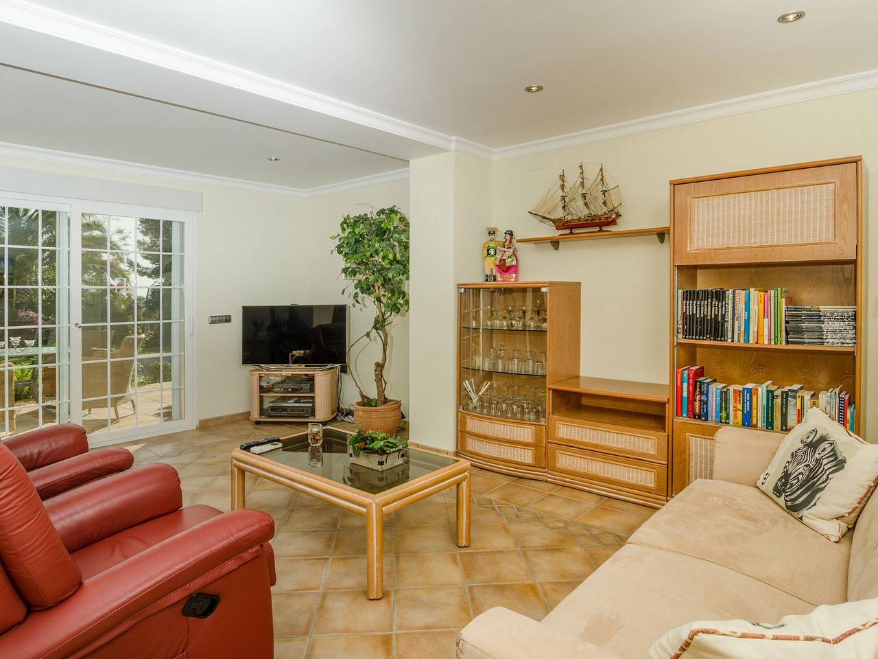 Familievilla nær L'Albir-strendene in La Foia Blanca, Albir