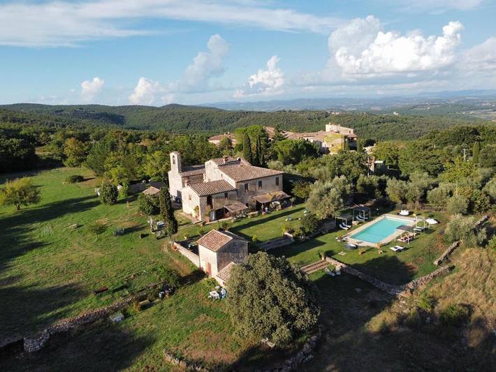 B&b per 2 persone, con Terrazza e Giardino nonché Piscina e Panorama a Monteriggioni