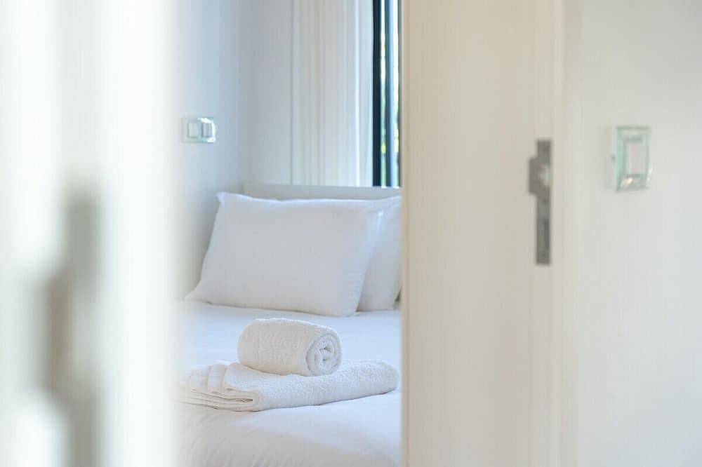 Apartamento inteiro, Moledo Front Beach w/Sunset Views and Pool in Moledo, Distrito de Viana do Castelo