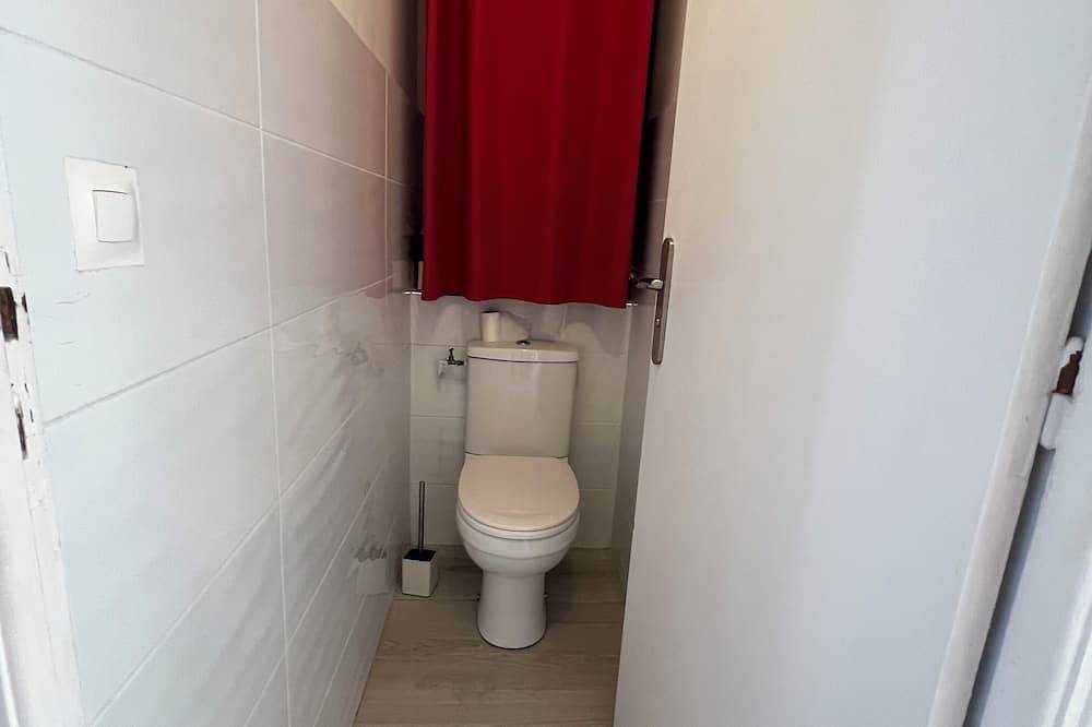 Appartement entier, T1 bis, proche plages in Toulon, Région de Toulon