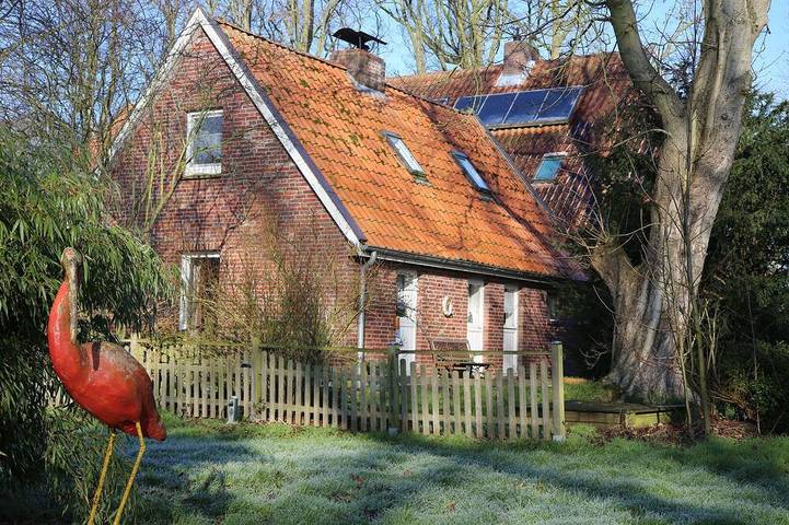 Ferienhaus für 3 Personen, mit Garten und Terrasse in Jade