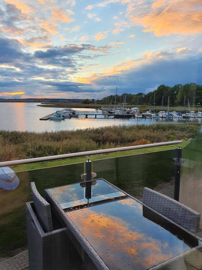 Ferienwohnung für 4 Personen, mit Seeblick und Balkon sowie Ausblick - 1