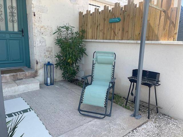 Two-Bedroom House in Onzain, Région de Blois