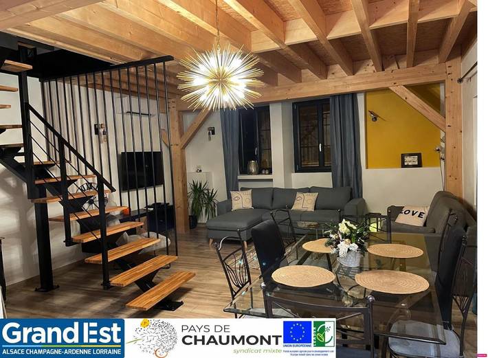 Maison d’hôte pour 10 personnes, avec Jacuzzi et Terrasse ainsi que Jardin et Sauna