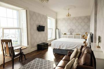 Beach House for 13 People in Tramore, Munster, Photo 1
