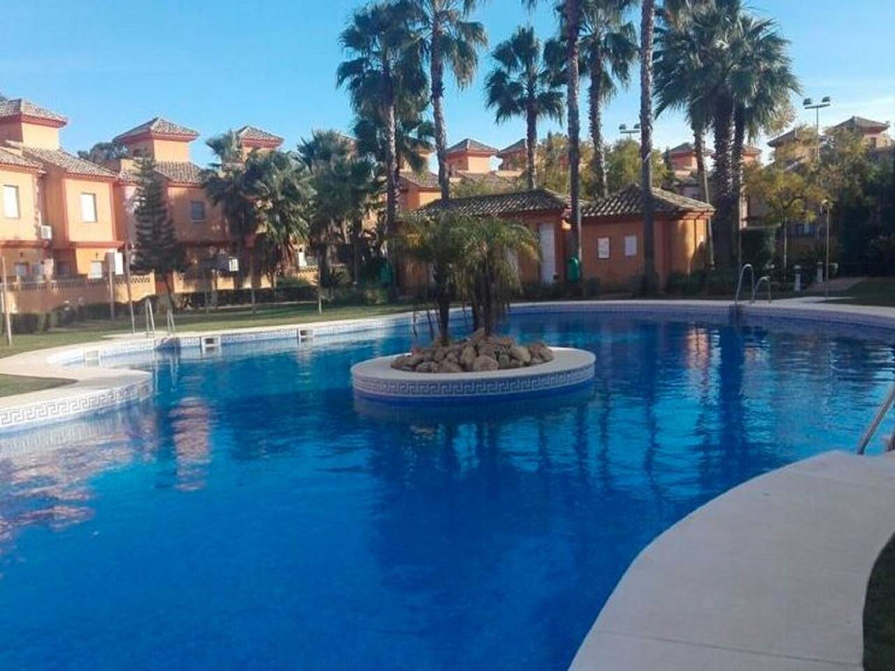 Apartamento entero, Apartamento en Lepe con piscina y jardín in Lepe, Costa de la Luz