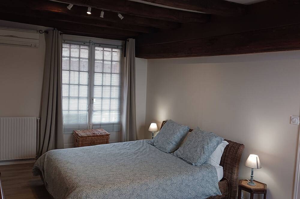 Appartement entier, Logis de Stofflet - Ancienne Auberge du 18eme -  à 100m du Parc Oriental in Maulévrier, Région de Cholet