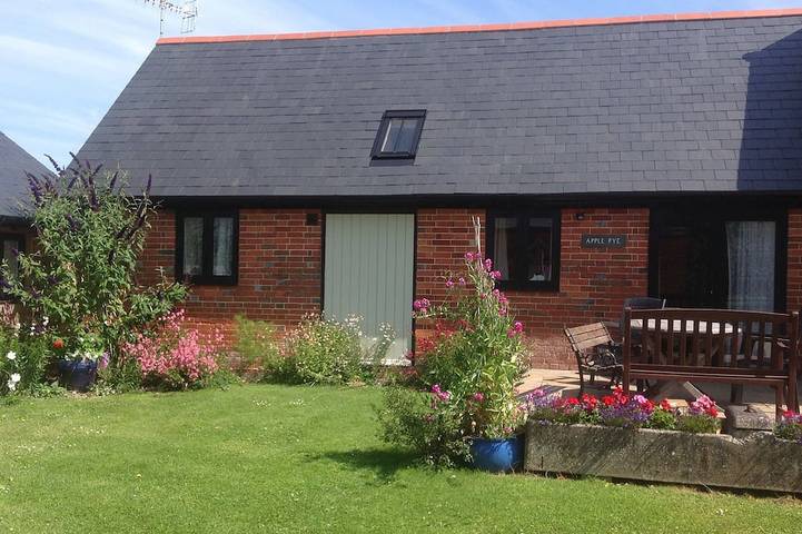 Vakantiehuis voor 4 personen, with zwembad and sauna as well as tuin and terras - 1