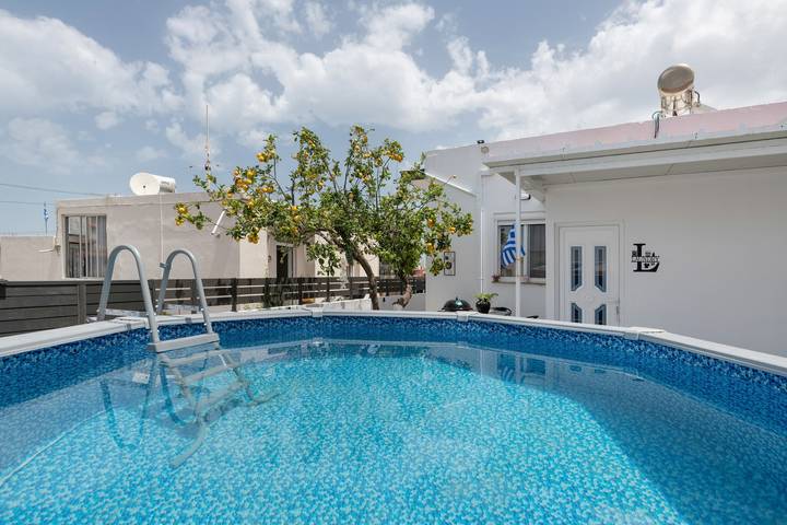 Vacation rental for 5 people in Greece