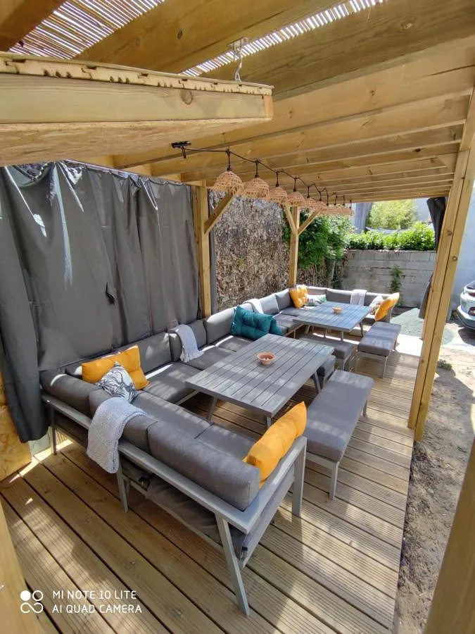 Casa de vacaciones para 14 personas, con jardín además de vistas al lago y vistas - 1