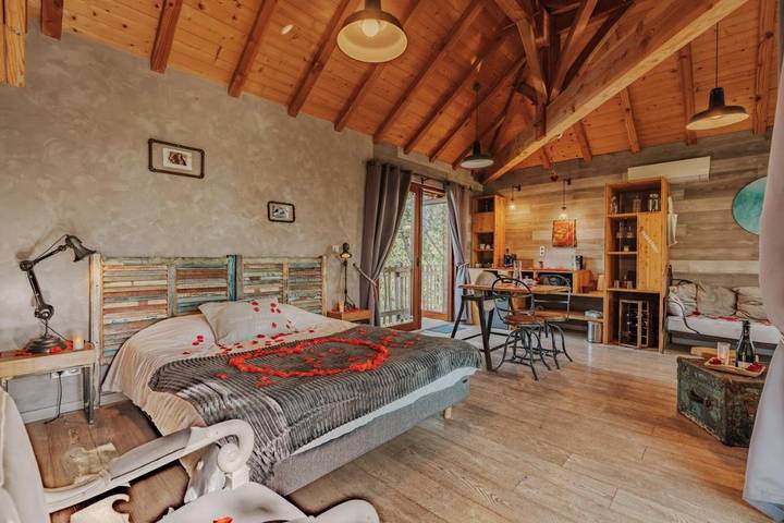 Hôtel pour 2 personnes, avec jardin ainsi que jacuzzi et terrasse