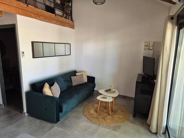 Gîte pour 4 personnes, avec Terrasse à Lamotte-du-Rhône - 2