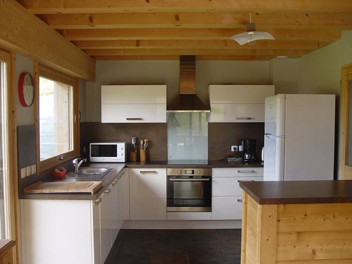 Chalet pour 12 personnes, avec terrasse et jardin dans les Alpes francaises - 4