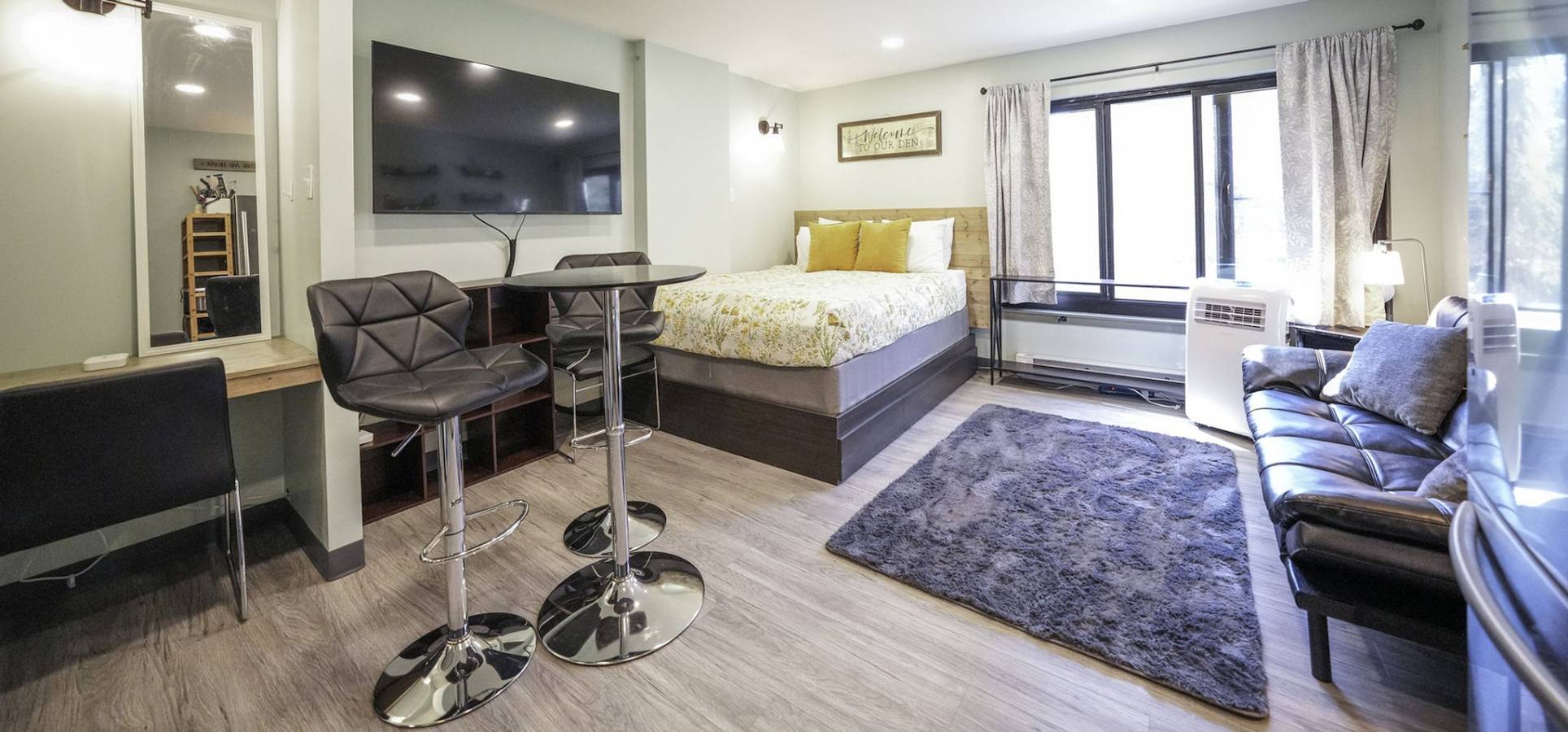 Ganze Wohnung, Workspace Studio. Ski-In/Ski-Out. Ac! in Snowshoe, Greenbrier River