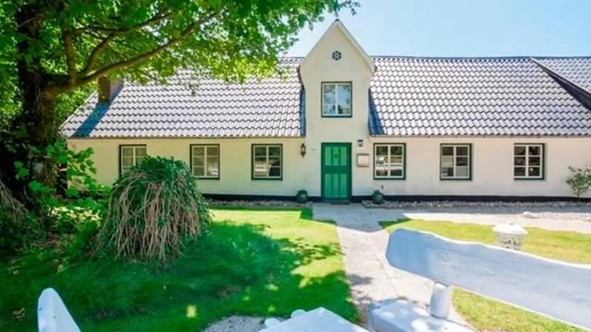 Ferienhaus für 6 Personen, mit Balkon und Terrasse sowie Garten und Sauna in Braderup