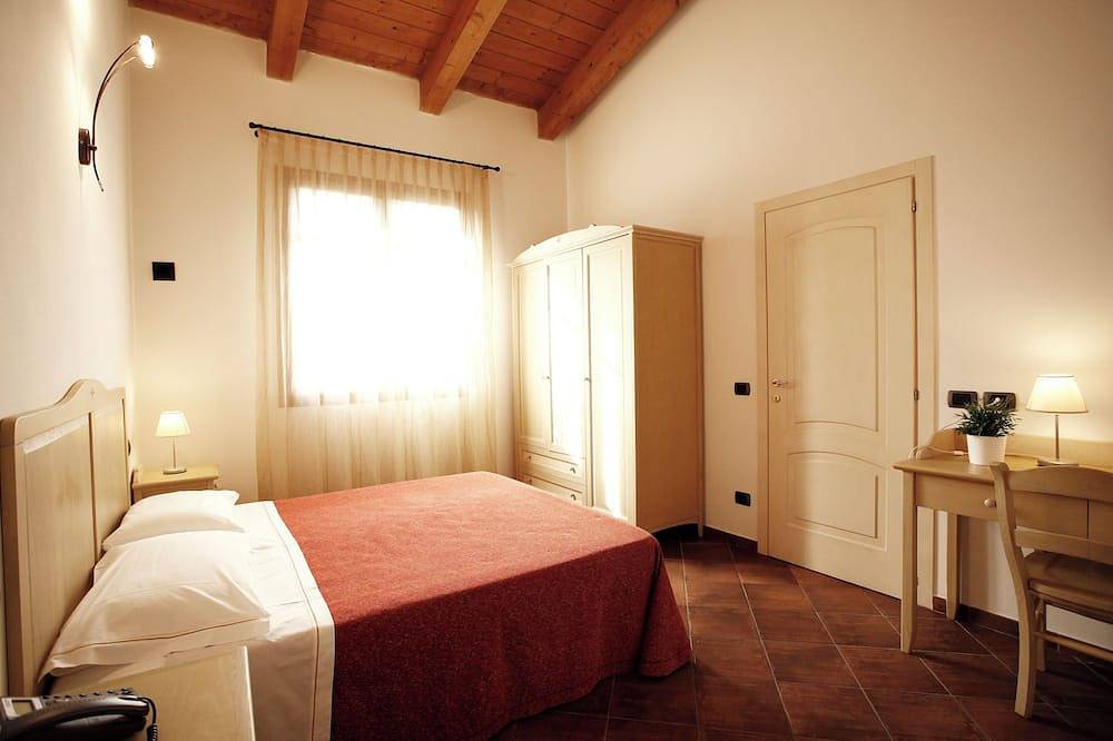 Small Village Just 5 Km From The Beach Of Cesenatico in Cesenatico, Forlì-Cesena Provinz
