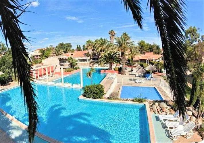 Ferienpark für 4 Personen, mit Garten und Pool sowie Balkon in Südfrankreich