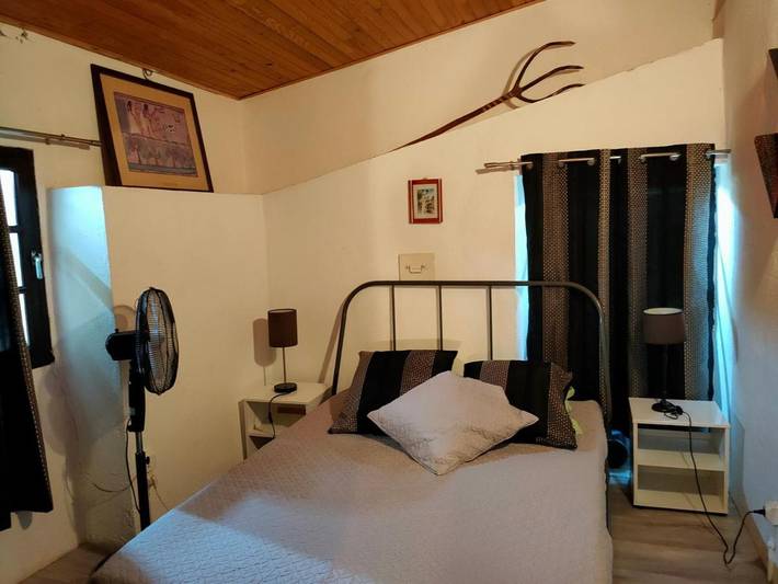 Location de vacances pour 8 personnes, avec piscine ainsi que terrasse et vue, animaux acceptés à Monoblet - 3