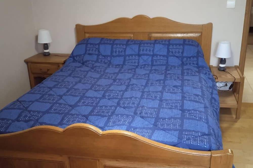 Gite lou Puech Meublé Tourisme Dans le Parc National des Cévennes in Rousses, Cévennes