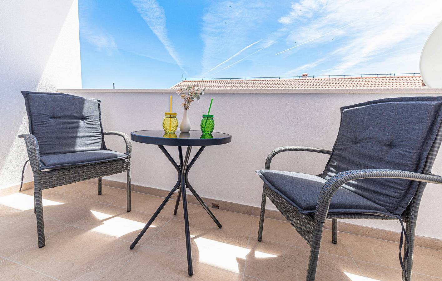 Entire holiday apartment, Holiday apartment for 5 people with terrace in Kastel Novi, Kaštela