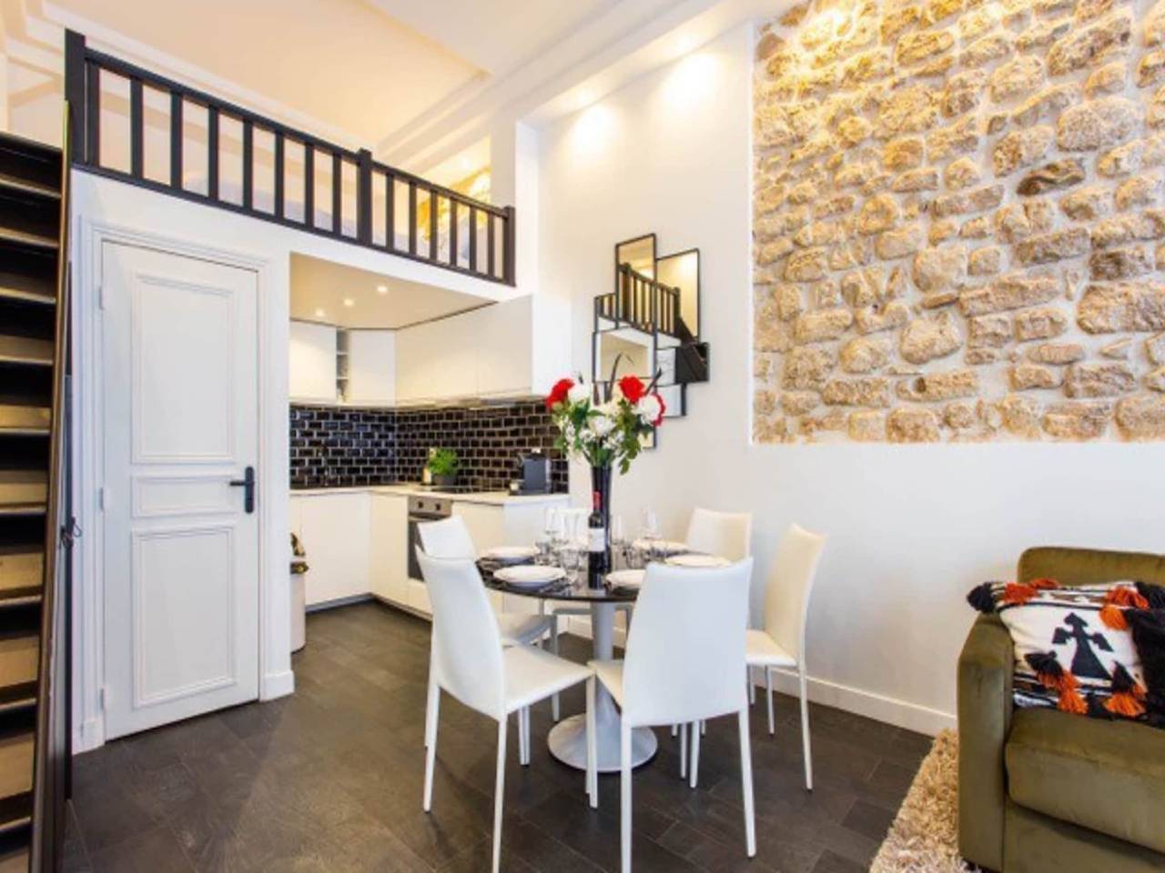 Cały apartament, Oszałamiający apartament - 1Br-6P - Grand Boulevard in Paryż, Île-de-France