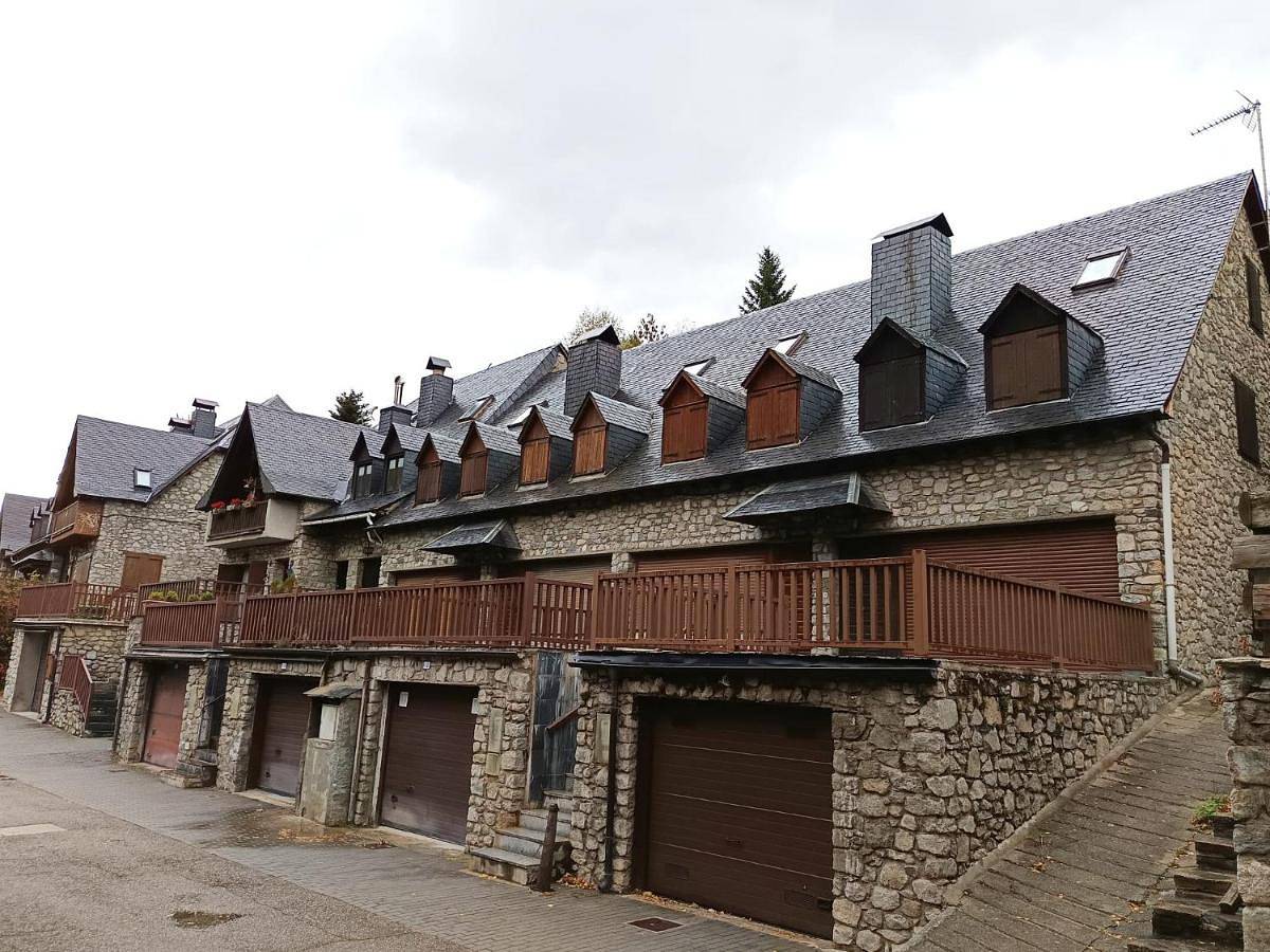 Arties Iii in Arties, Naut Aran