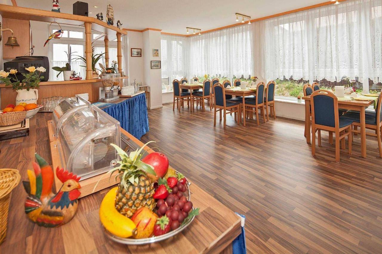 Ganze Wohnung, Apartment with Terrace in Drei Kaiserbäder, Heringsdorf