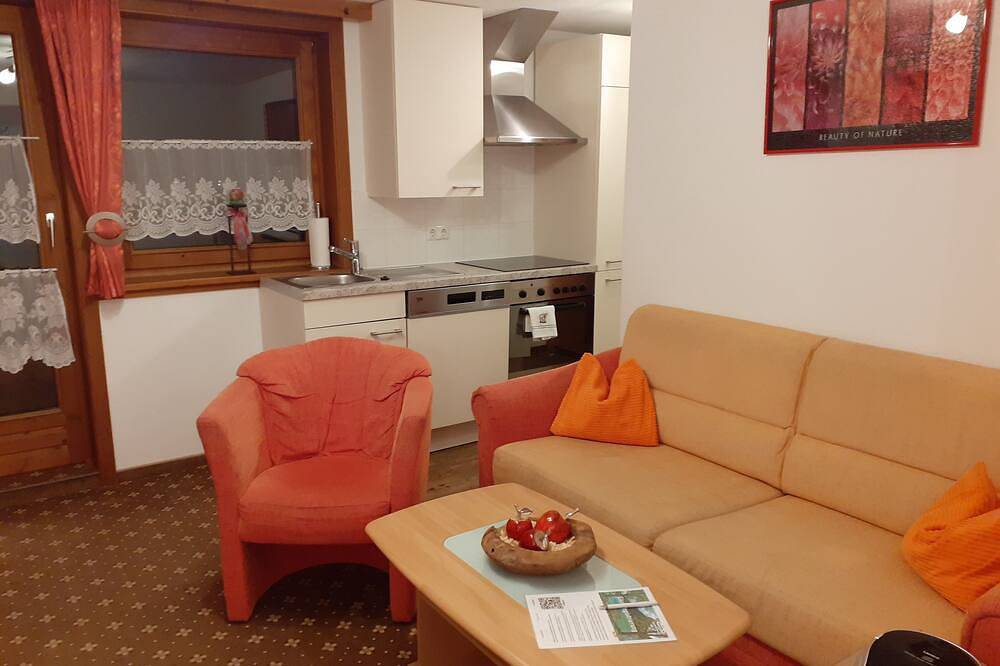 Ferienwohnung 2 - Haus Peintner in Tannheim (Tirol), Allgäuer Alpen (Österreich)