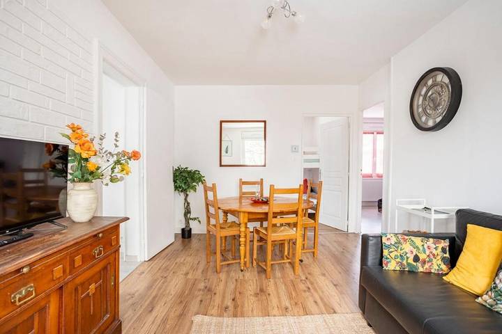 Appartement de vacances pour 7 personnes, avec Terrasse ainsi que Jardin et Vue