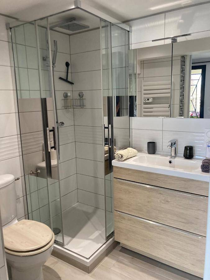 Gîte pour 2 personnes, avec jardin et terrasse à Venoy - 4