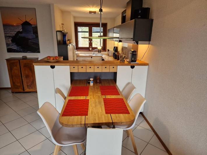 Gîte pour 4 personnes, avec vue et terrasse à Saint-Cergue - 2