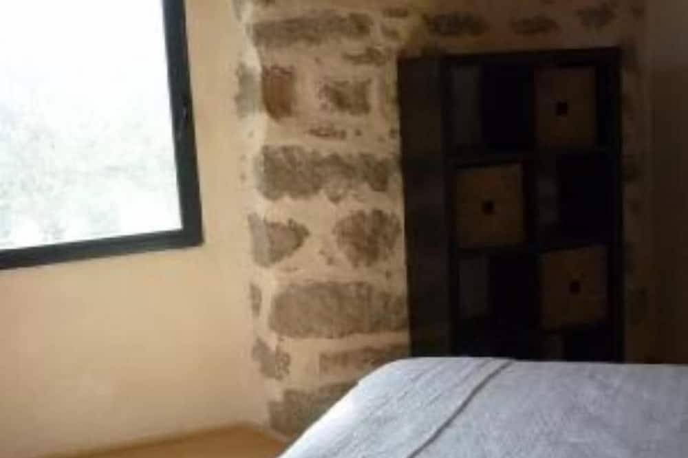 Bastelicaccia: Grande maison contemporaine idéale pour 6 personnes in Bastelicaccia, Région d'Ajaccio