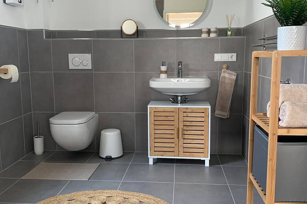 Ganze Wohnung, Ferienwohnung Schöne Aussicht - Appartement/Fewo, Dusche und Bad, Wc, 2 in Simmertal, Landkreis Bad Kreuznach