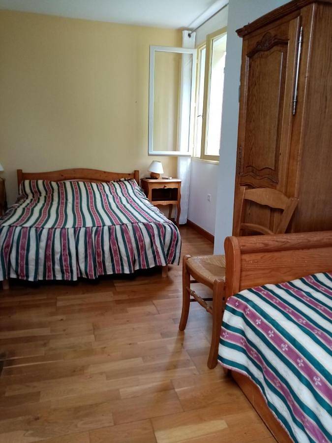 Chambre d’hôte pour 4 personnes, avec jardin et vue à Tréméreuc