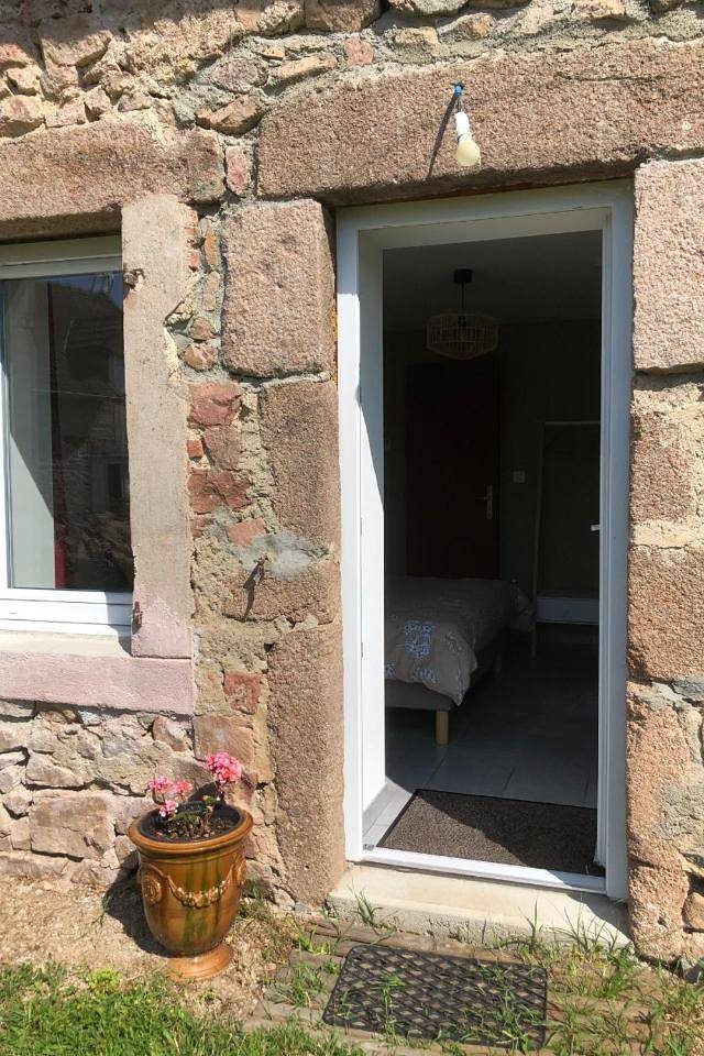 Chambre Terre in Droiturier, Région de Vichy