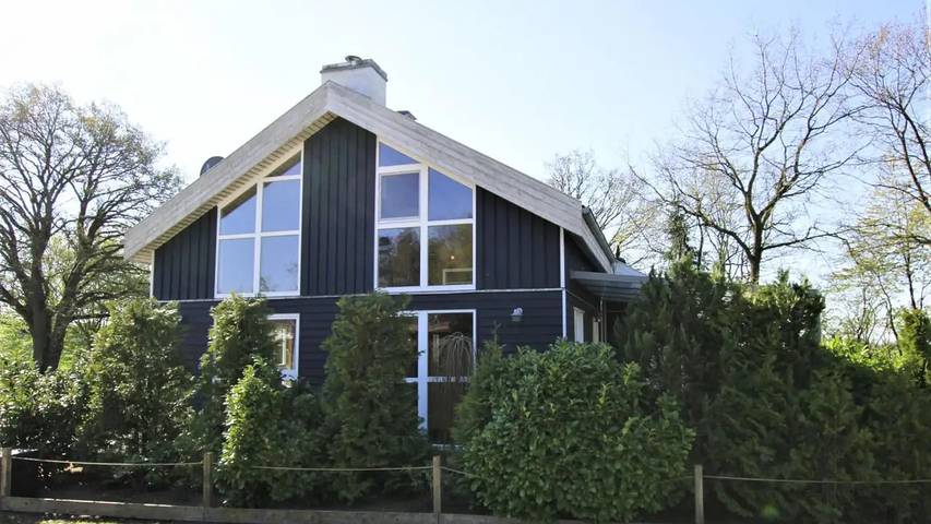 Ferienhaus für 6 Personen, mit Garten und Sauna sowie Whirlpool