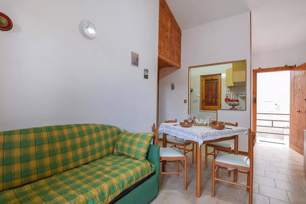 Ganze Wohnung, 1 bedroom cozy apartment in Acqualadrone in Messina, Messina Provinz