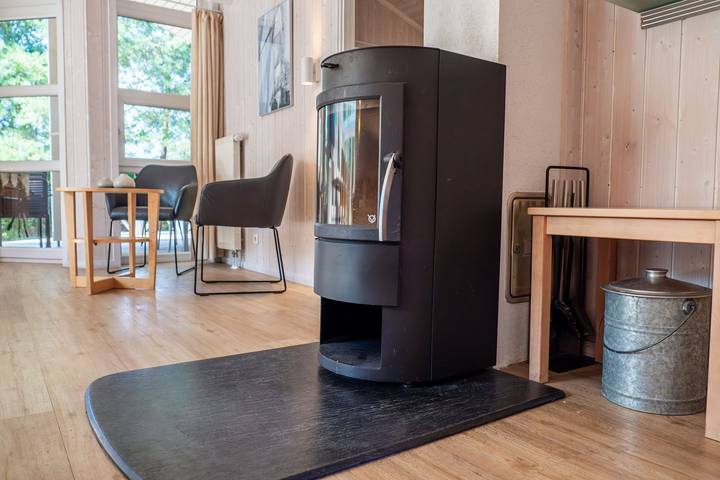 Ferienhaus für 12 Personen, mit Whirlpool und Terrasse sowie Garten und Sauna in der Lübeck - 4